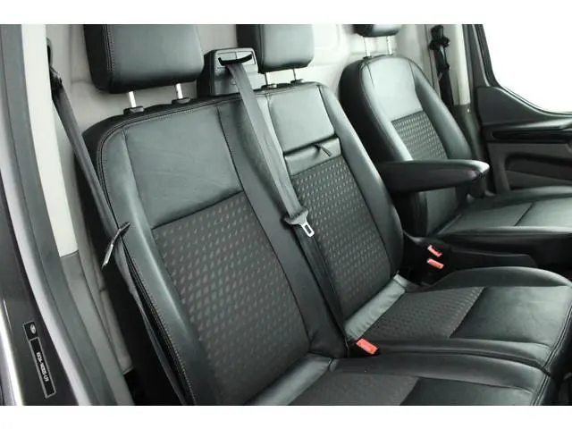 Ford Transit Custom 320 2.0 TDCI 185pk Automaat L2H1 Sport Bijrijdersbank Stoelverwarming Xenon Came...