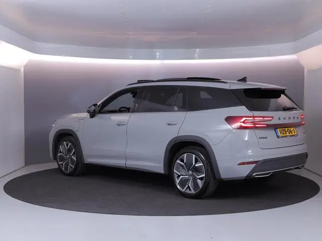 Skoda Kodiaq 1.5 TSI PHEV Sportline Business 204 pk Automaat | Verlengde garantie | Navigatie | Pano...