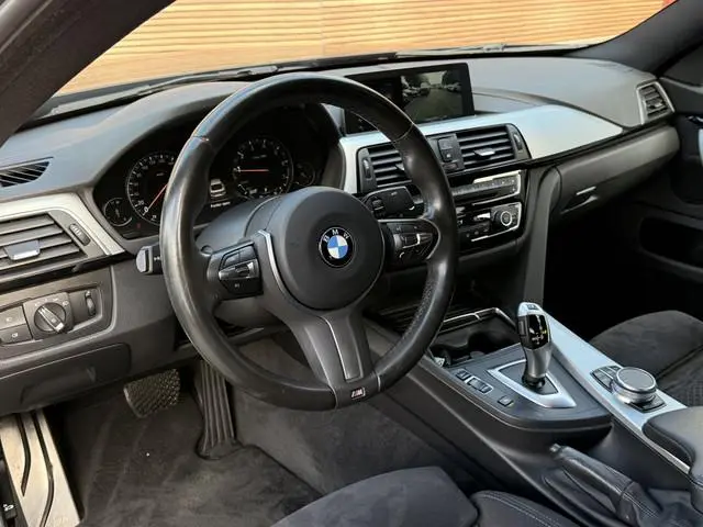 BMW 4-serie Gran Coupé 418i Executive Edition M-Sport / Navi / Clima / 20Inch / Winterbanden / Carbo...