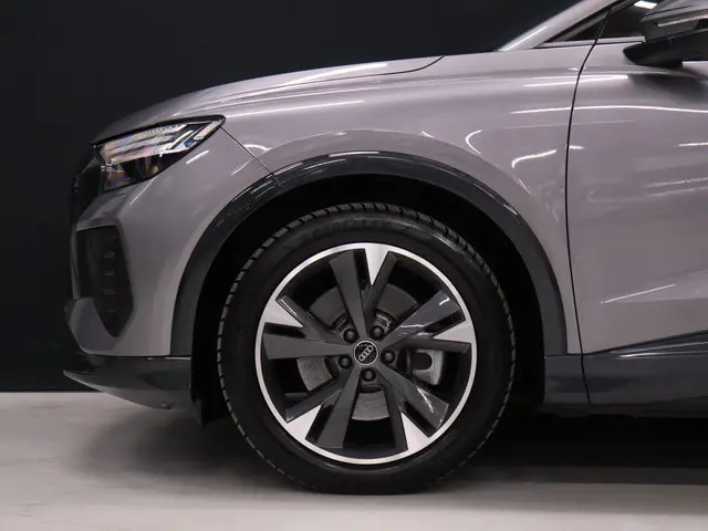 Audi Q4 e-tron 40 Advanced edition 77 kWh [VOL LEDER, VIRTUAL COCKPIT, STOELVERWARMING, BLUETOOTH, N...