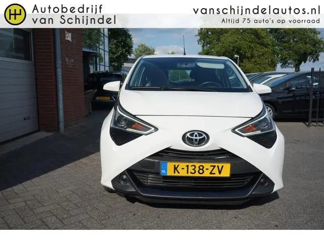 Toyota Aygo 1.0 VVT-I X-PLAY LUXE 5DEURS ORIGINEEL NEDERLANDS PERF ONDERHOUDEN CAMERA ANDROID/APPLEC...