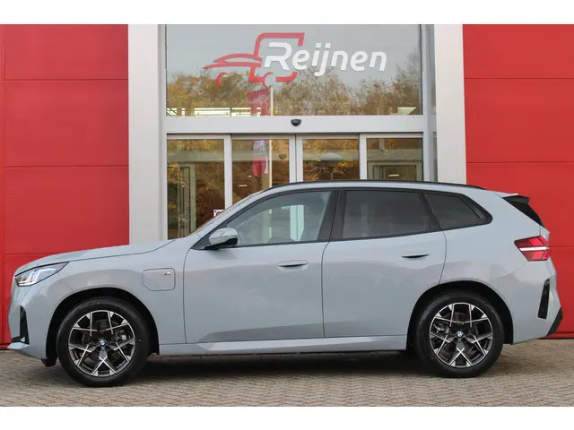 BMW X3 30e xDRIVE M-SPORT 299PK | M-SPORTPAKKET 337 MET O.A. M AERODYNAMICA PAKKET - SHADOWLINE RAAM...