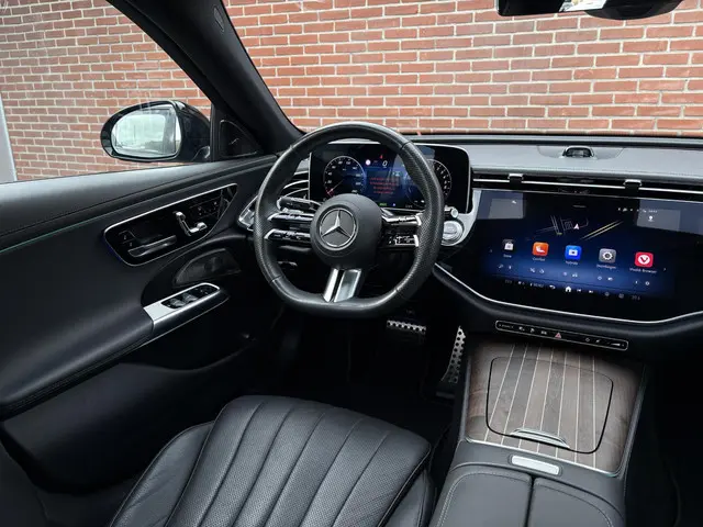 Mercedes-Benz E-klasse 300 e AMG Line