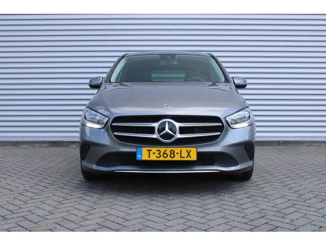 Mercedes-Benz B-Klasse B250e | Plug-in | 218PK | Automaat | 17" LM | Navi | Android Auto/Apple Carpl...