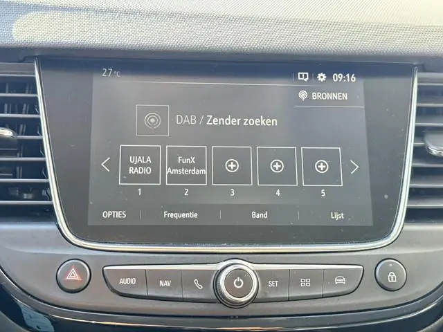 Opel Crossland X
