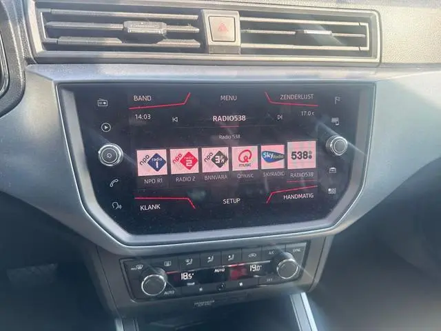 Seat Arona