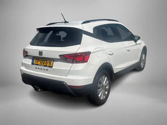 SEAT Arona 1.0 TSI 115pk DSG Style Business Intense · Camera · Trekhaak · Keyless · Cruise Control ·...
