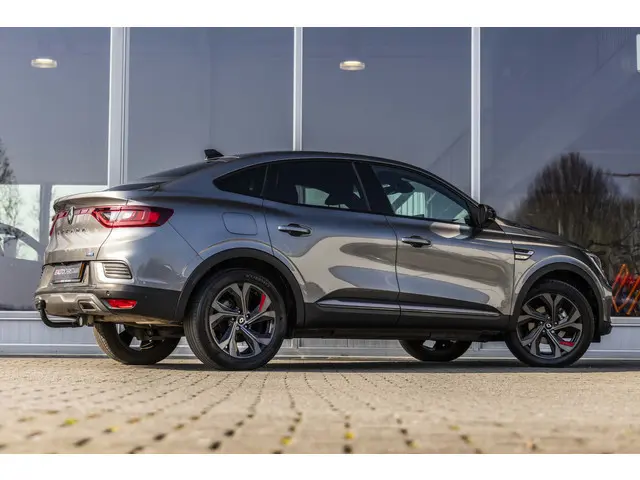 Renault Arkana 1.6 E-Tech Hybrid 145 R.S. Line | Trekhaak | Camera