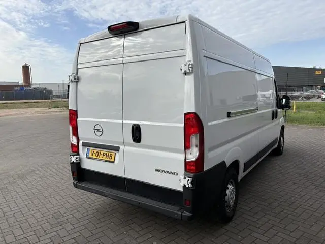Opel Movano