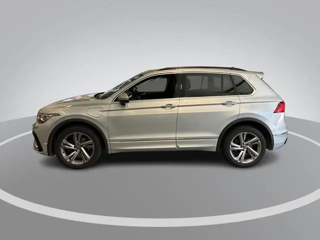 Volkswagen Tiguan 1.4 TSI 245pk DSG eHybrid R-Line Business · Apple/Android Car Play · Lederen Bekle...
