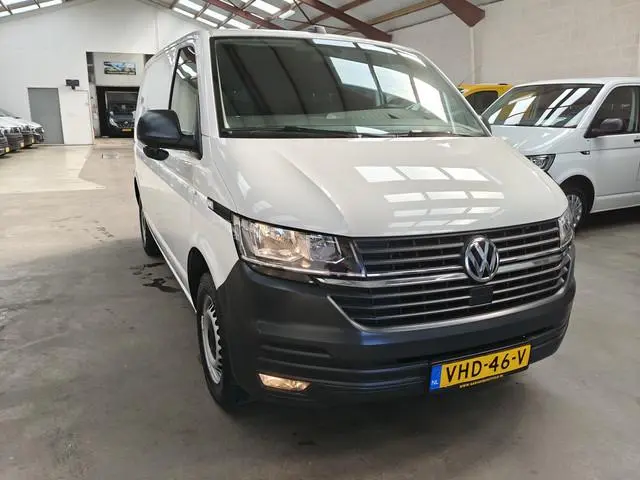Volkswagen Transporter 2.0 TDI L1H1 150PK!  E6