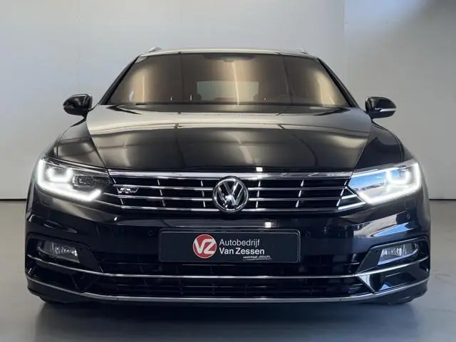 Volkswagen Passat Variant 1.5 TSI Highline Business R | Nieuw geleverd en onderhouden | Rijklaarprij...