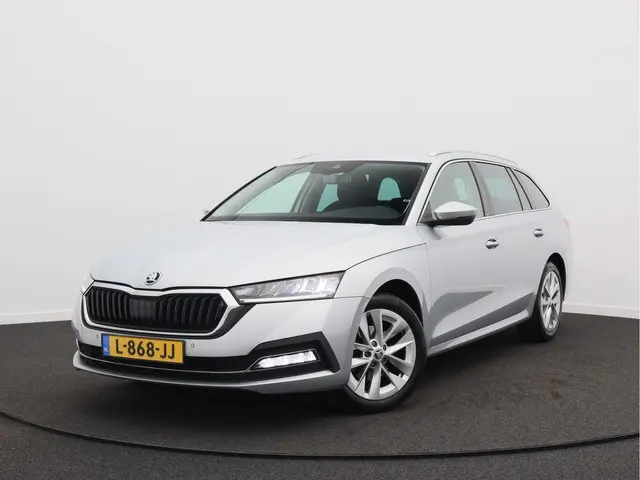 ŠKODA Octavia Combi 1.0 e-TSI Business Edition/ automaat/ trekhaak!