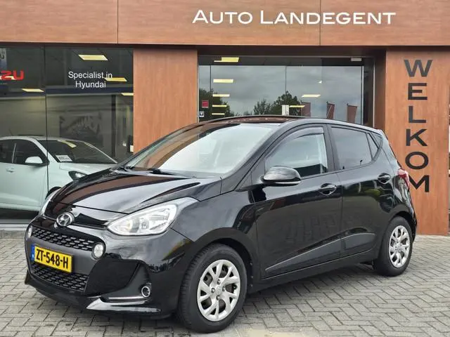 Hyundai i10 1.0i Premium Stoel/Stuur Verwarming | Airco | Fietsendragerhaak | Navi | Apple Carplay/A...