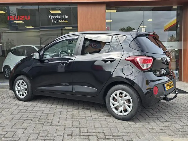 Hyundai i10 1.0i Premium Stoel/Stuur Verwarming | Airco | Fietsendragerhaak | Navi | Apple Carplay/A...