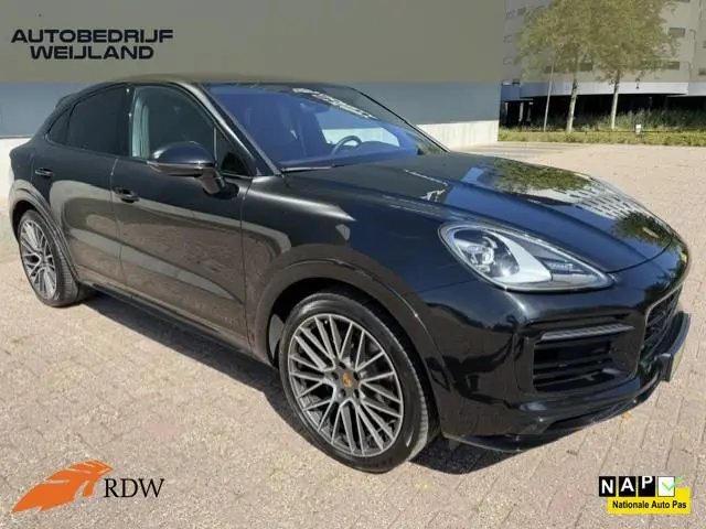 Porsche Cayenne Coupé 3.0 E-Hybrid Black Edition Platinum 462PK NIEUWSTAAT 1STE EIG. SOH 99% I NL-au...