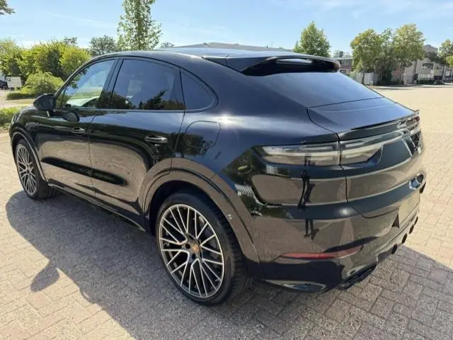 Porsche Cayenne Coupé 3.0 E-Hybrid Black Edition Platinum 462PK NIEUWSTAAT 1STE EIG. SOH 99% I NL-au...