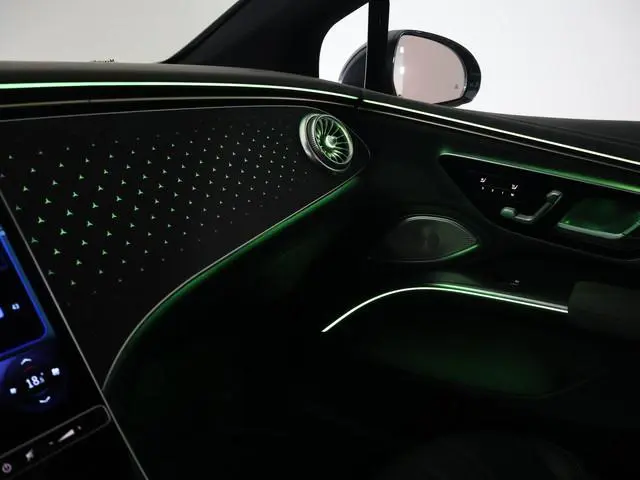 Mercedes-Benz EQS
