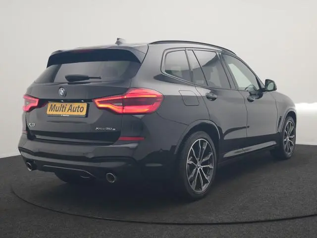 BMW X3 xDrive30e M Sport PHEV 293pk Dealer O.H. | SOH 86,7% | Trekhaak Af Fabriek | Panodak | Adapti...