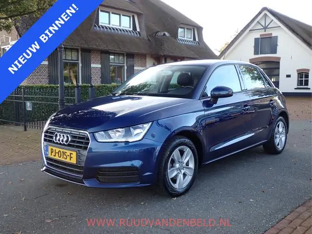 Audi A1 Sportback 1.0TFSI 5-DEURS // AIRCO / CRUISE / BLUETOOTH
