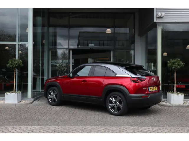 Mazda MX-30 e-Skyactiv EV 145 Luxury Modern 360 Camera / Schuif-kanteldak / Bose / LED / Navi / Crui...