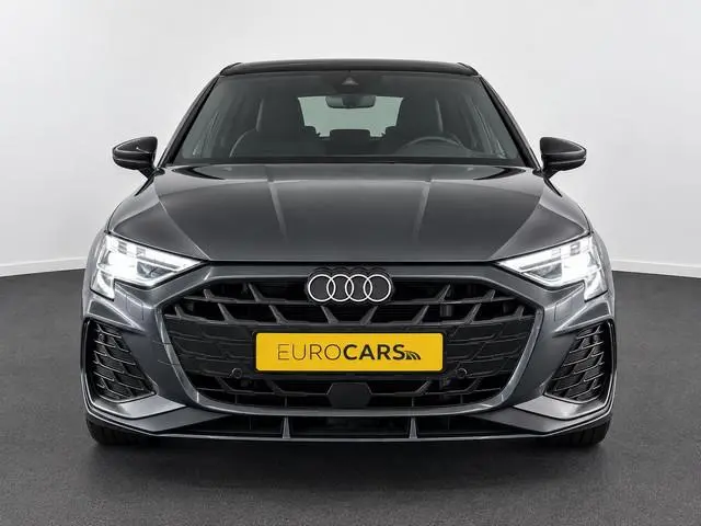 Audi A3 Sportback 40 TFSI e 204pk Automaat S-Line edition Comfort pakket Plus Lichtmetalen Velgen 18...