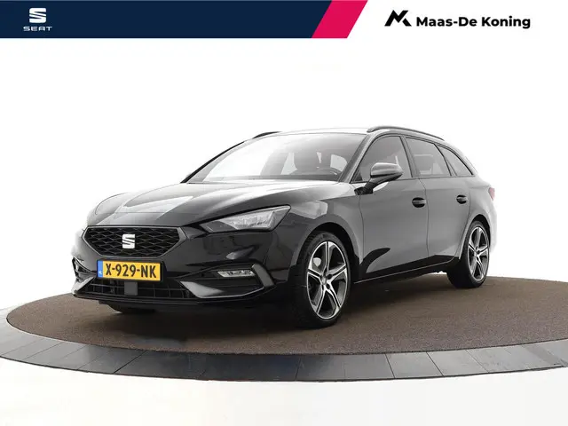 SEAT Leon Sportstourer 1.0 eTSI 110pk DSG Style Business Intense · Apple/Android Car Play · Navigati...