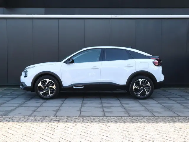 Citroen C4 1.2 Puretech Feel Pack | AUT. | LEDER | 360° CAMERA | STOEL/STUURVERW. | APPLE CARPLAY |...