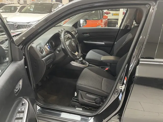 Suzuki Vitara 1.4 Boosterjet Select Hybrid [ 10 JR GARANTIE I 1500 KG TREKGEWI