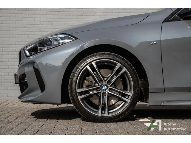 BMW 1-serie 120i M-sport BTW, Pano, Hifi