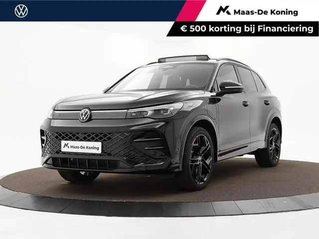 Volkswagen Tiguan 1.5 eHybrid 272pk DSG R-Line Business · Trekhaak · Panoramadak · Dodehoeksensoren...
