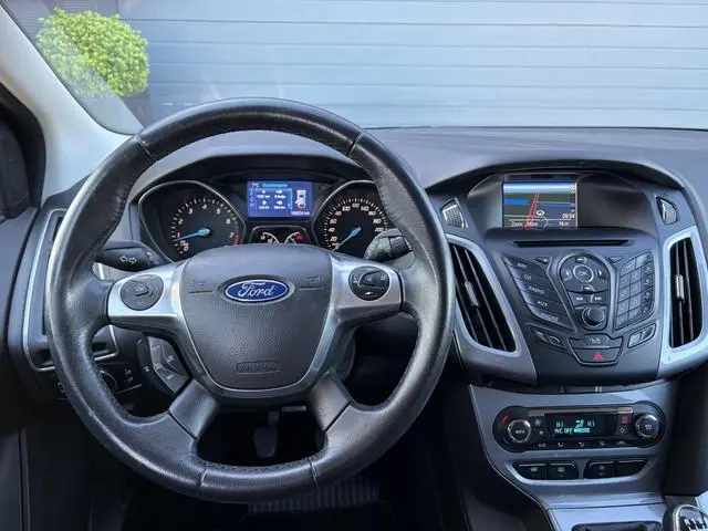 Ford Focus 1.0 EcoBoost Titanium ✓D-riem vv in 2022✓2e Eigenaar✓125pk✓Navi✓Stoelverw✓Clima✓Cruise✓18...
