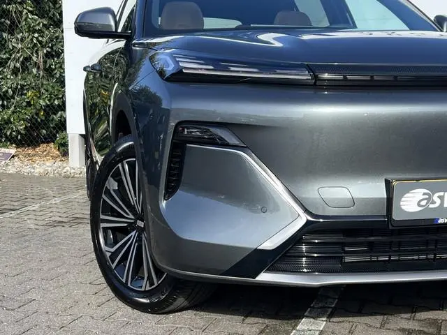 Geely Starray EM-i