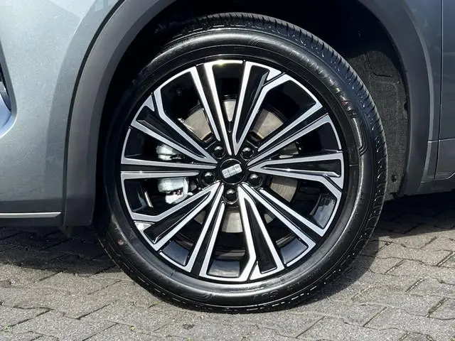 Geely Starray EM-i