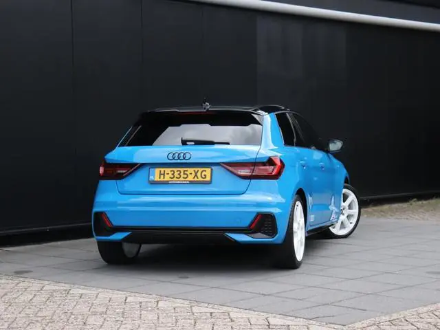Audi A1 Sportback 30 TFSI S Line edition one | STOELVERW. | PDC | APPLE CARPLAY | CRUISE | NAVI |