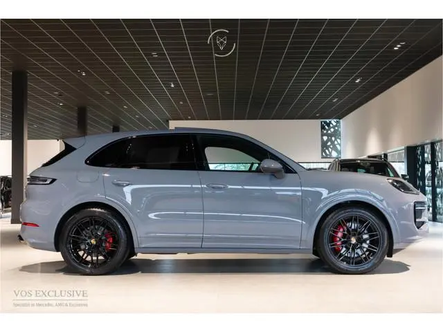 Porsche Cayenne 3.0 E-Hybrid SportDesign|Passenger Display|21''|Luchtvering|HUD|ACC|Bose|18-voudig|P...