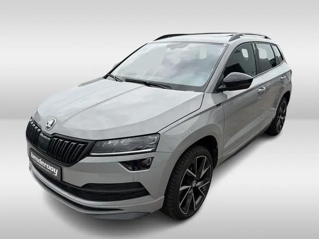 ŠKODA Karoq 1.5 TSI 150pk ACT DSG Sportline | Pano dak