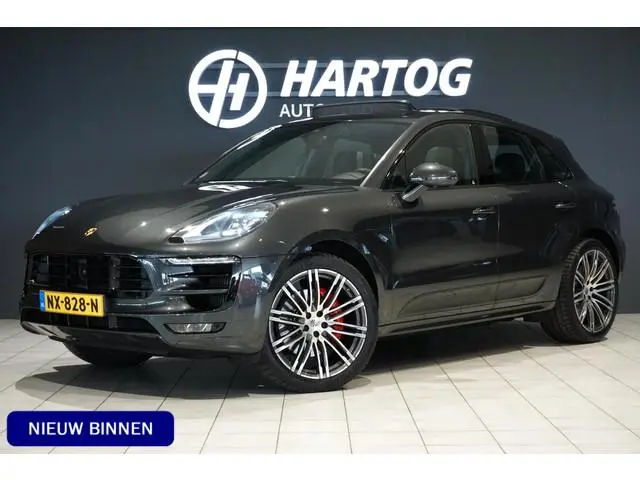 Porsche Macan 3.6 Turbo *NL AUTO / PORSCHE ONDERHOUDEN* + CARBON / PANO / SPORT CHRONO