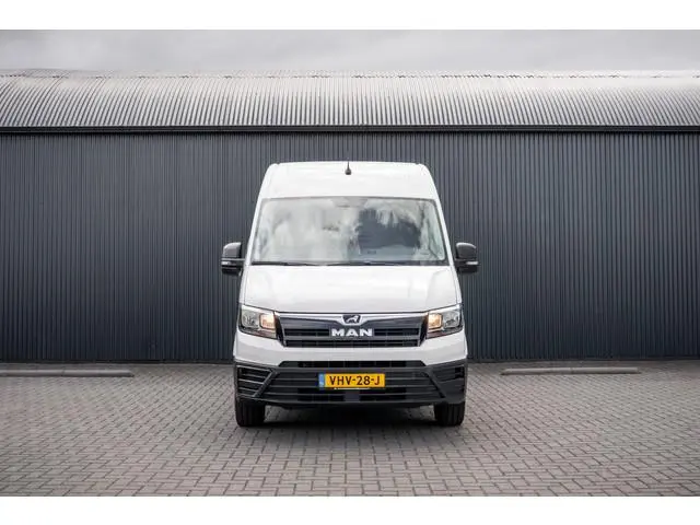 Man TGE 2.0 TDI | L3H3 | 140 PK | 3-Zits | Trekhaak 3.0T | 1e Eigenaar | Camera | Carplay | Cruise |...