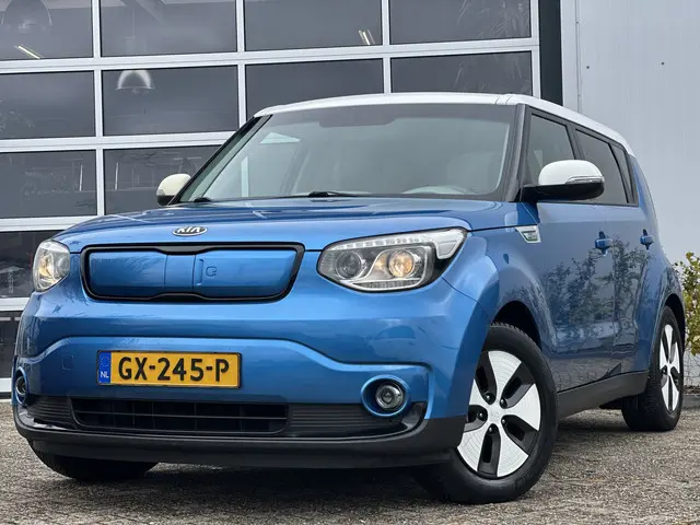 Kia Soul EV ExecutiveLine 27 kWh 111PK | Achteruitrijcamera |  Bluetooth | Cruise control | Navigati...
