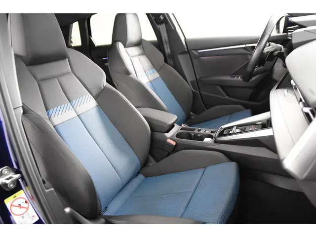 Audi A3 Sportback 40 TFSI e Sport *1ste Eigenaar*Navigatie*Stoelverwarming*Ambiente*