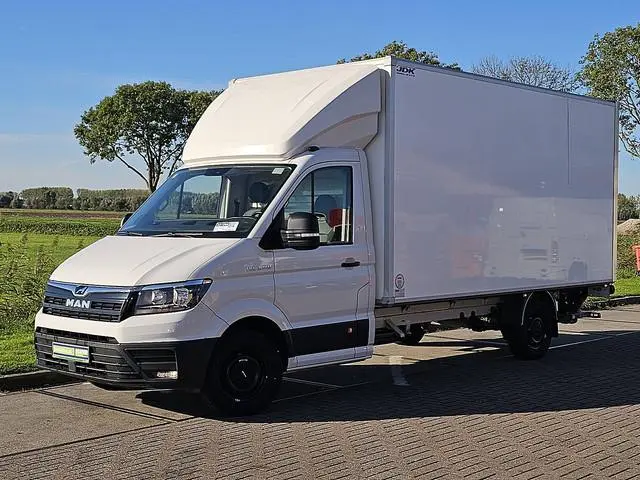 M.A.N. TGE 3.180 Bakwagen Laadklep Zijdeur Spoiler 177Pk Euro6 Navi Camera CruiseControl!