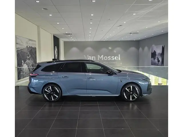 Peugeot e-308