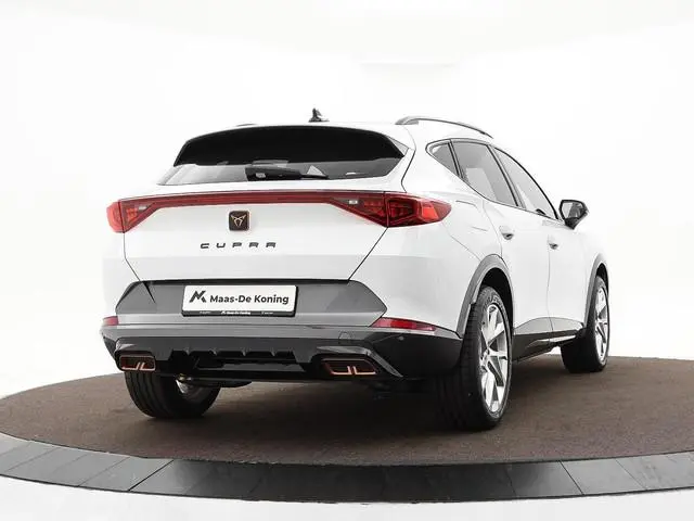 CUPRA Formentor 1.4 TSI 204pk DSG e-Hybrid Essential · Apple/Android Car Play · ACC · Sfeerverlichti...