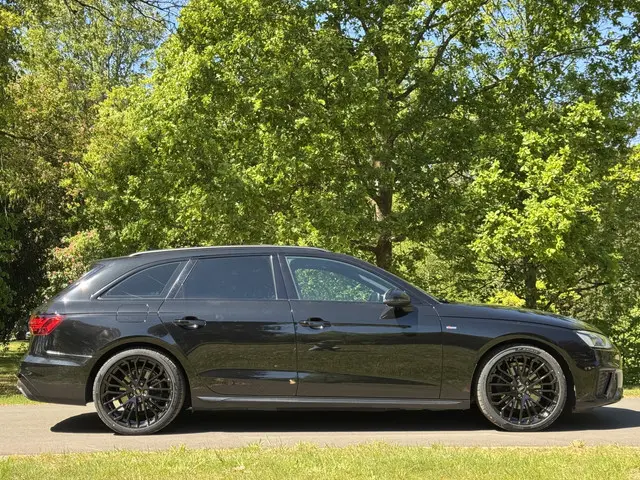 Audi A4 Avant 35 TFSI S-Line edition Pano S-line 19" ACC BTW