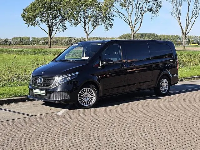 MERCEDES-BENZ EQV 300 ExtraLang L3 8 Persoons 2x Elektrische Schuifdeur LED PDC Airco Mbux Navi Crui...