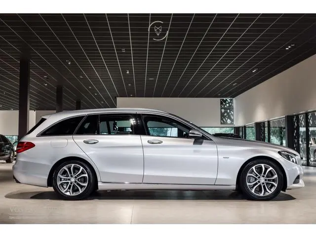Mercedes-Benz C-klasse Estate 350 e Avantgarde Airmatic|Camera|Verw-stoelen|Sfeerverlichting|Aut-kof...