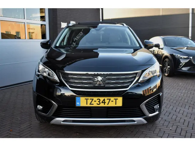 Peugeot 5008 1.2 PureTech 130PK Aut. Allure | 7 Zits | Navi | Panodak | Camera | Incl. garantie