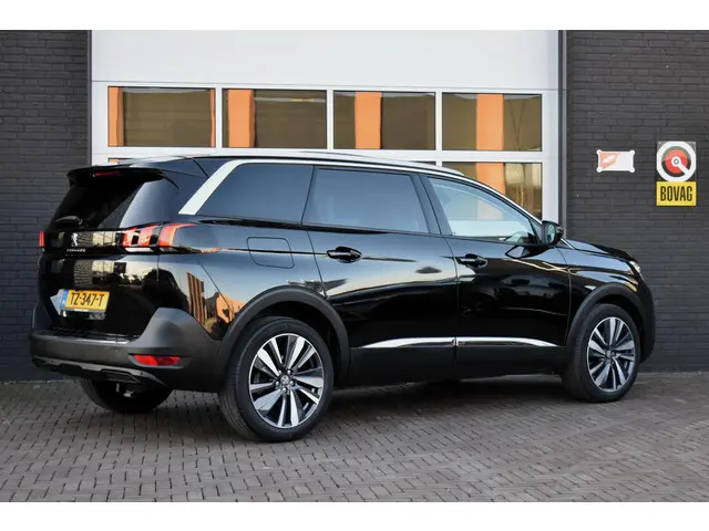 Peugeot 5008 1.2 PureTech 130PK Aut. Allure | 7 Zits | Navi | Panodak | Camera | Incl. garantie