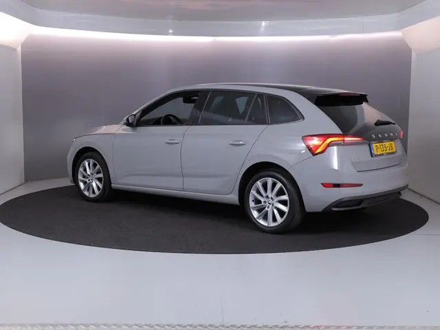 Skoda Scala 1.0 TSI Sport Business 110 pk | Navigatie via App | Panoramadak | Parkeersensoren achter...